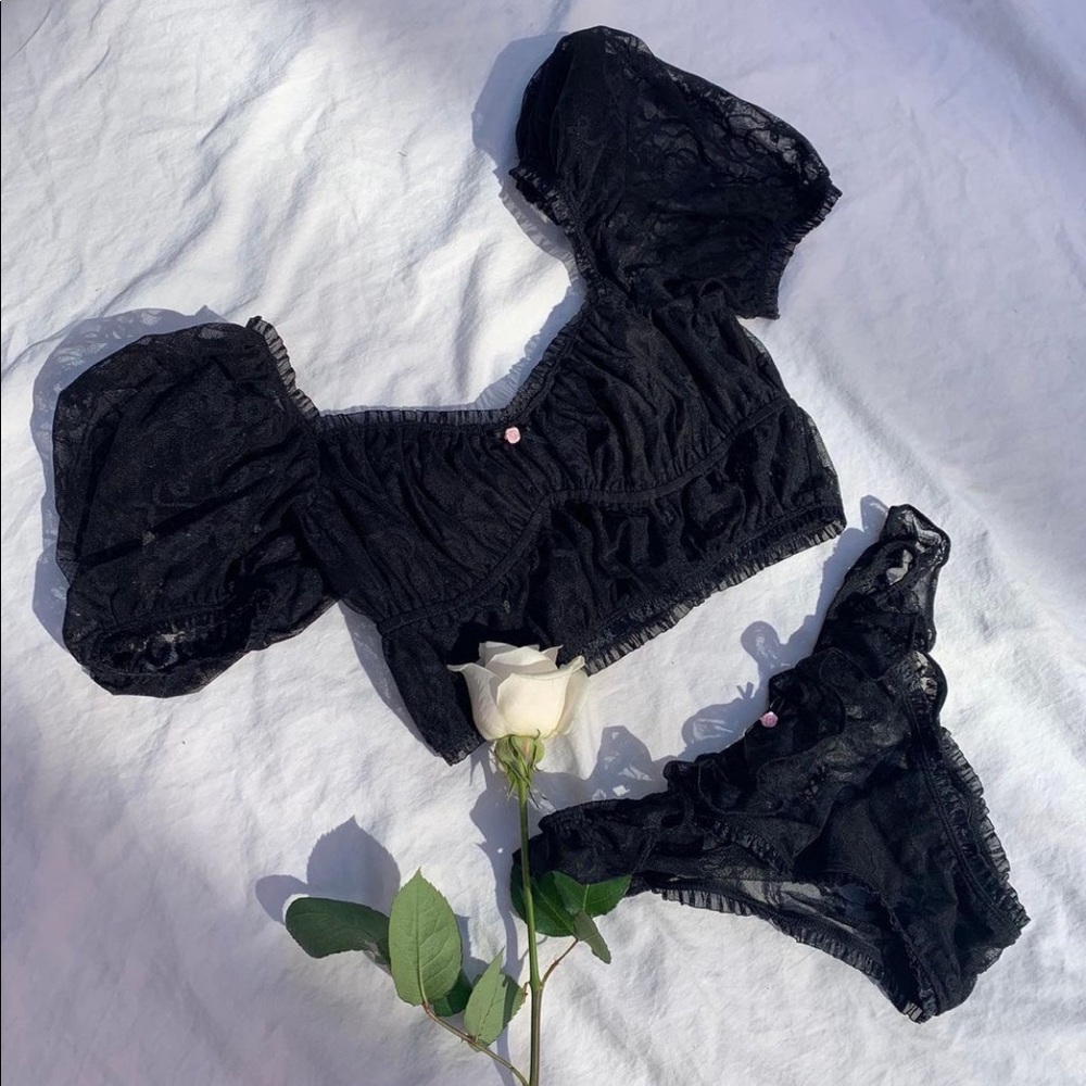 For Love & Lemons Black Lace Puff-Sleeve Crop Top